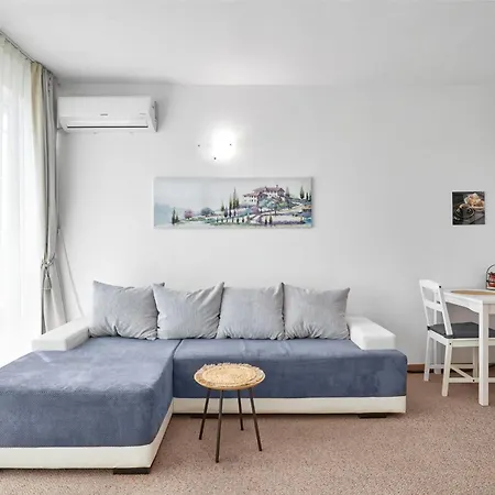 Cozy With Separated Sleeping Area Close To Sarafovo By Flat Mаnager Apartamento *