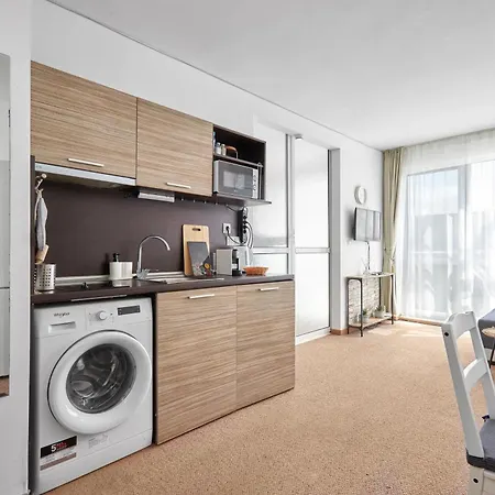 Cozy With Separated Sleeping Area Close To Sarafovo By Flat Mаnager Apartman Burgasz